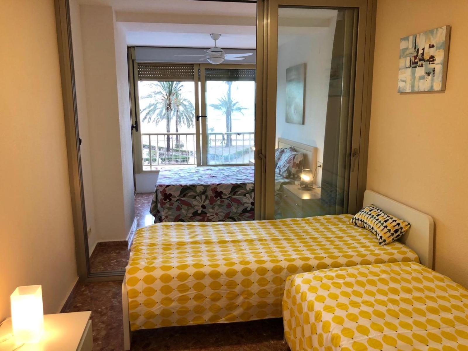 Apartamento Arensol En Primera Linea De Playa กูลเญรา ภายนอก รูปภาพ